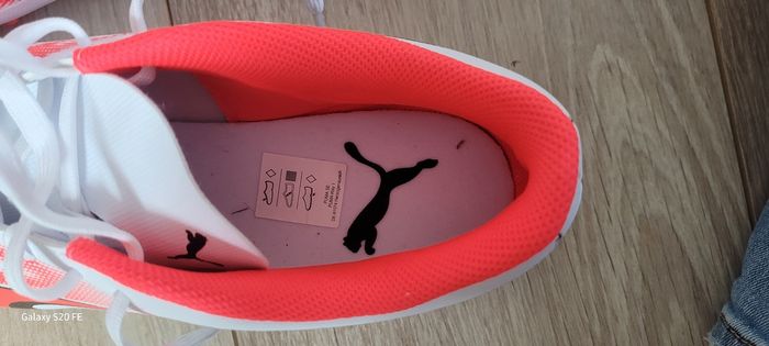 chaussure de foot  Puma  neuve   taille 44  Ultra Play FG/AG - photo numéro 4