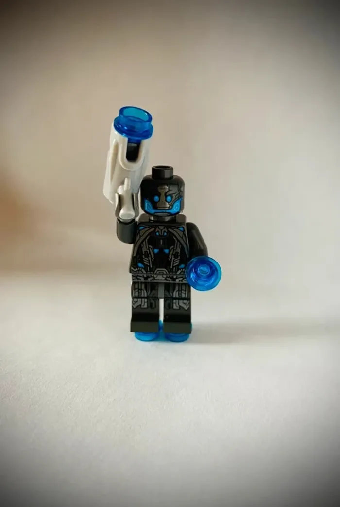 Minifigurine LEGO Marvel Super Heroes SH166 - Ultron Sentry 2015 - Très bon état - photo numéro 3