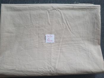 Tissu crème 1m30x 85cm