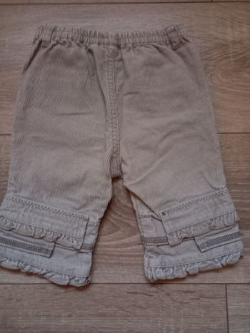 Pantalon bébé fille hiver marque Kiabi taille 6 mois