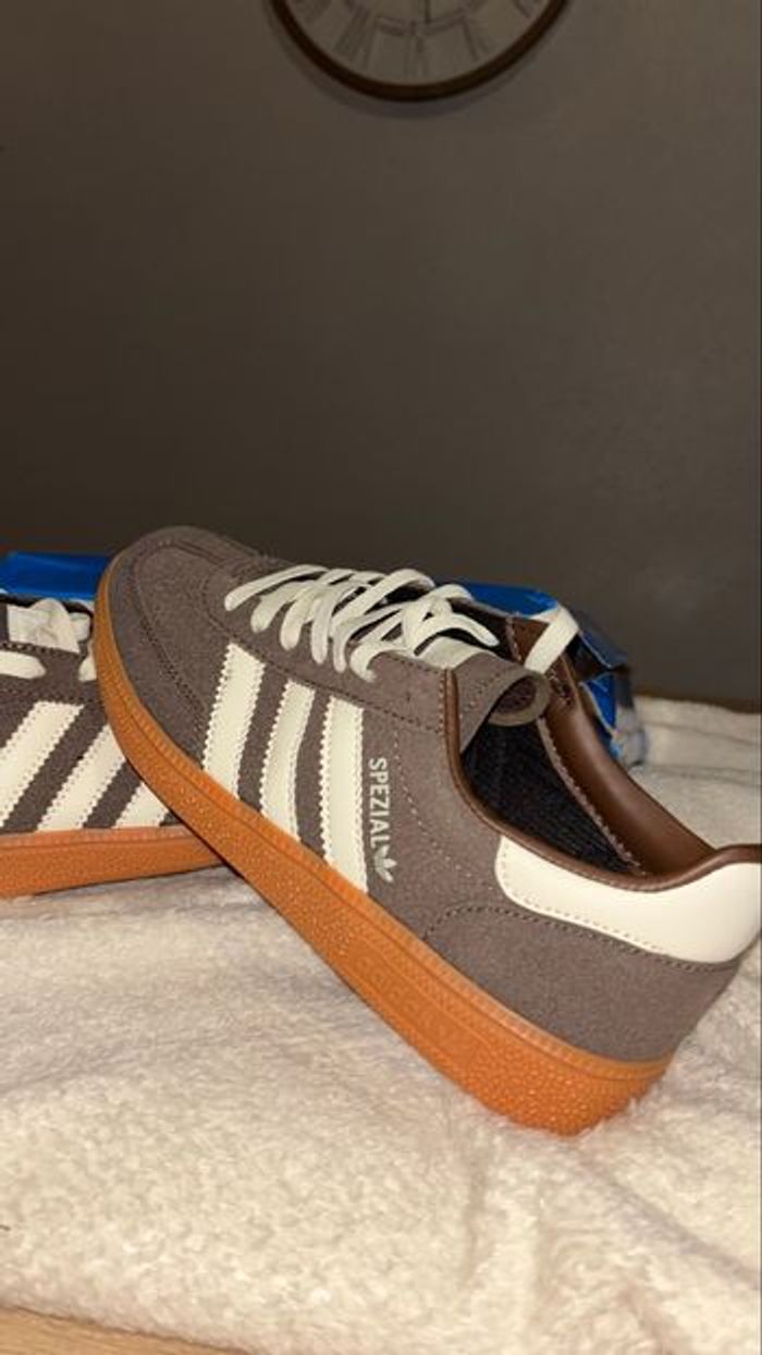 Adidas Spezial