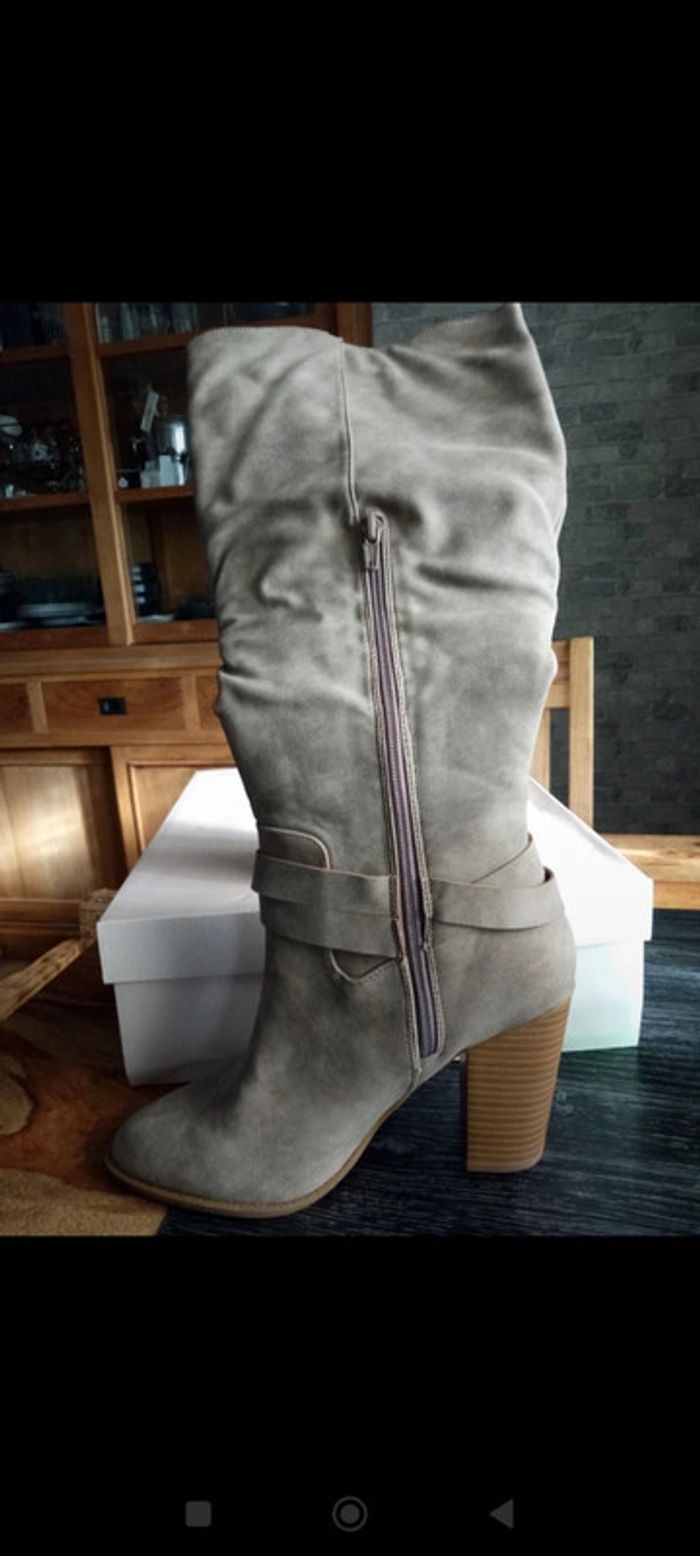 Bottes hautes daim beige - photo numéro 4