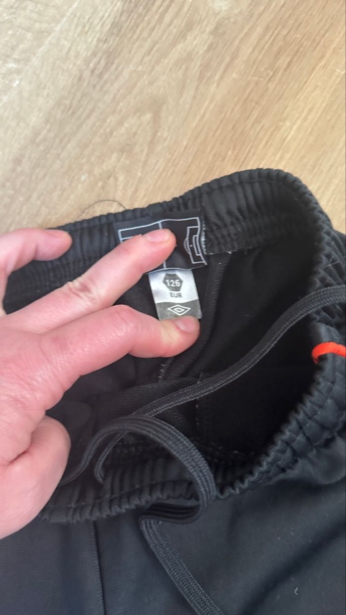 🍃 Ensemble noir – Umbro – Taille 126 cm – Très bon état - photo numéro 4