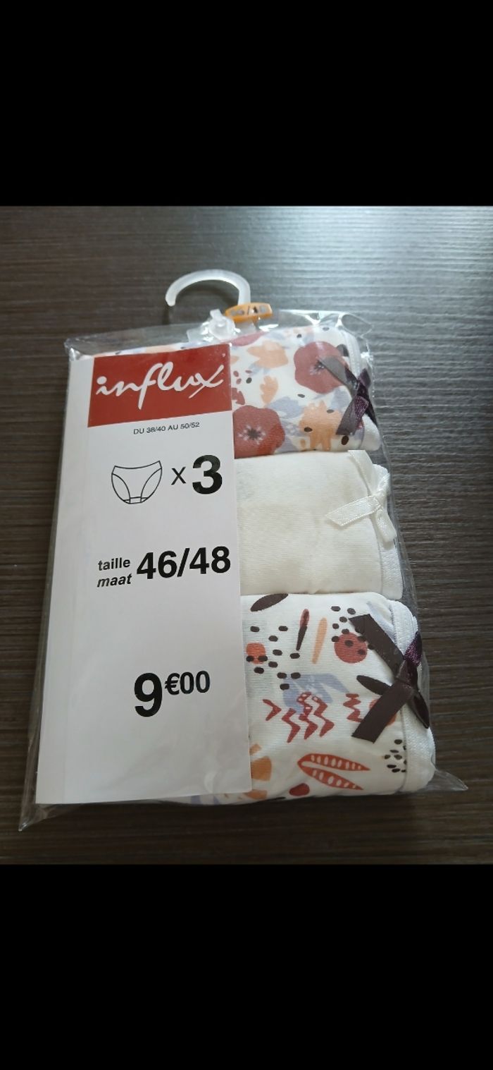 Lot de trois culottes en coton 46/48