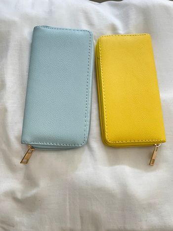 Lot de 2 portes-feuille bleu et jaune