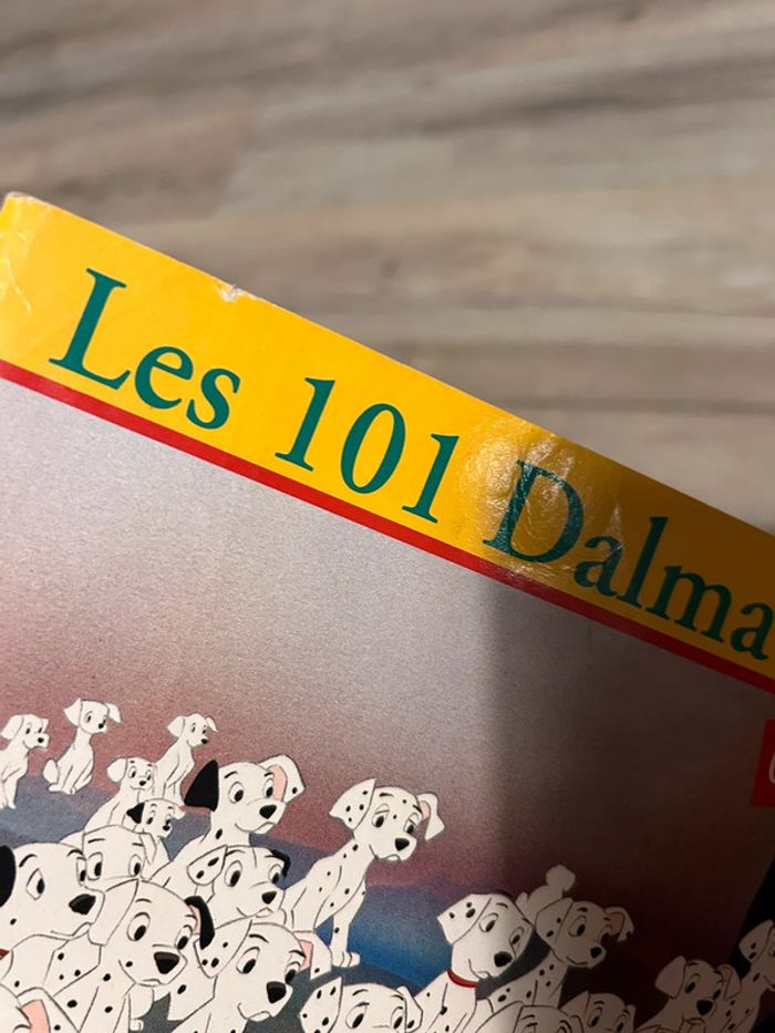 Livre Disney les 101 dalmatiens , années 90 - photo numéro 4