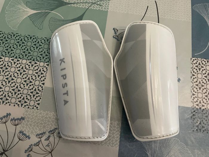 Protège tibia foot enfant Kipsta taille « petite » 16cm