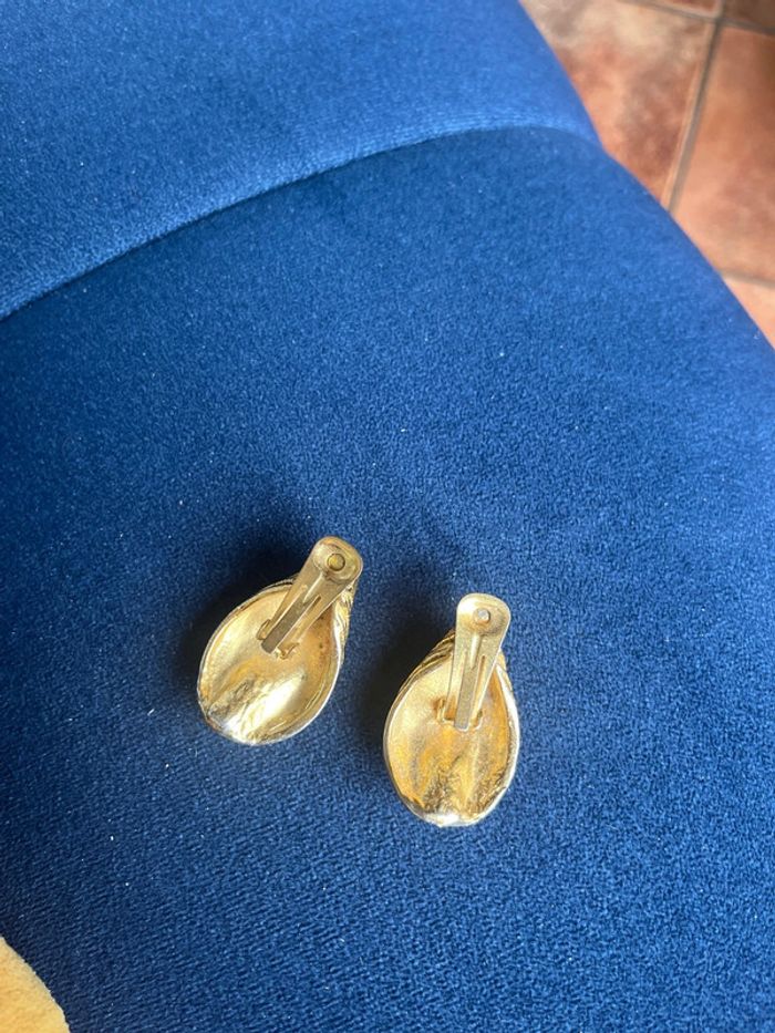 boucle d’oreille dorée - photo numéro 2