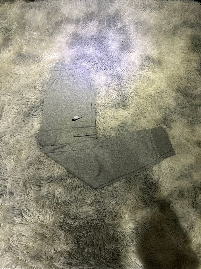 Jogging cargo Nike gris