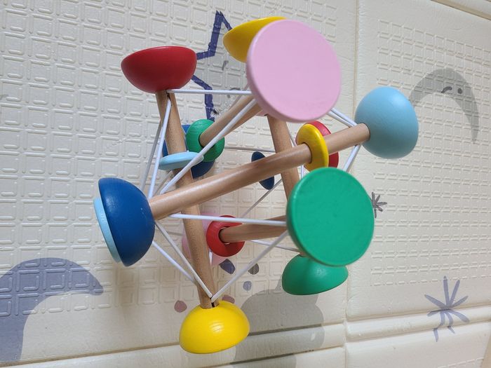 Hochet atome sensoriel en bois Oxybul - photo numéro 4