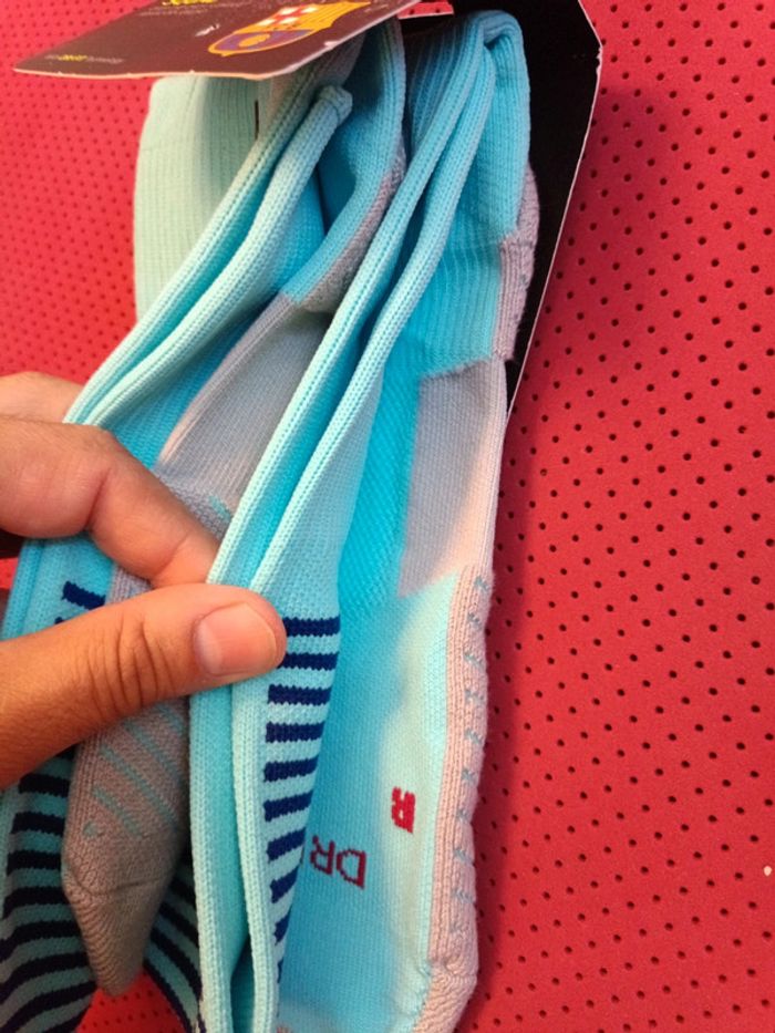 Chaussettes de foot FC Barcelone, Nike Authentique Officiel taille 42/46, neuf - photo numéro 7