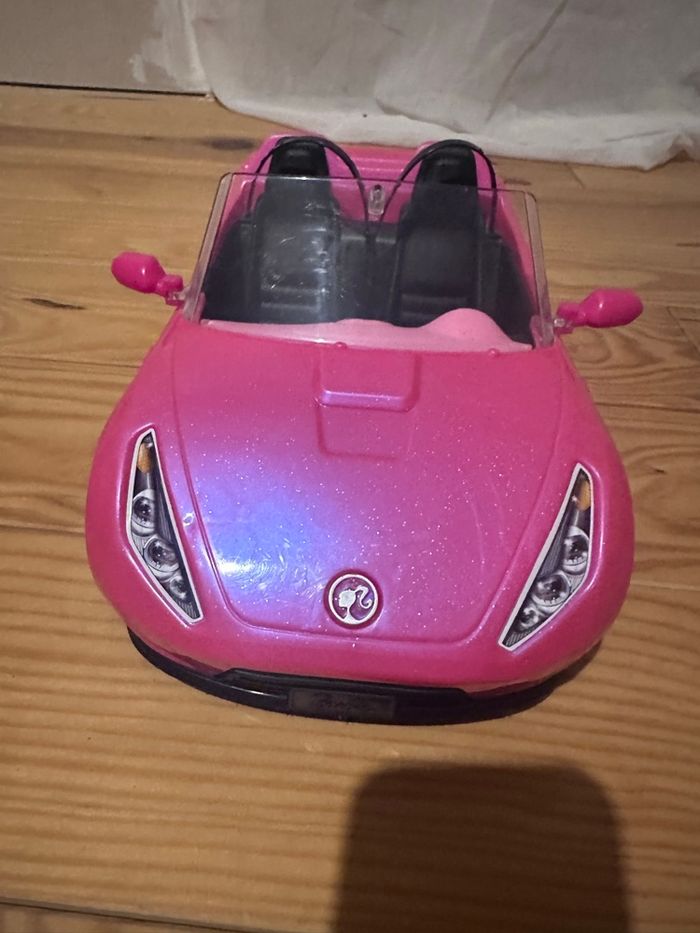Voiture barbies