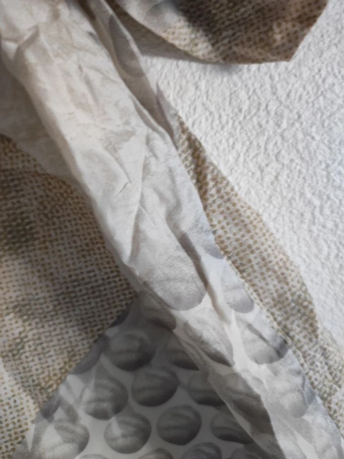 H&M robe motifs écailles en soie taille M - photo numéro 7