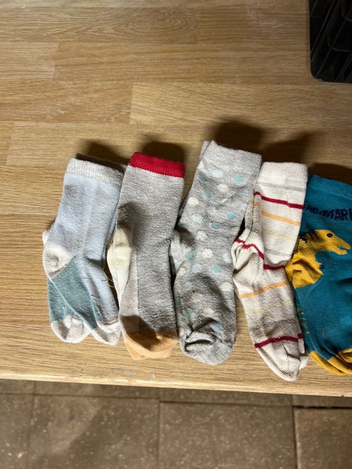 Lot 7 paires de chaussettes 23-26 - photo numéro 3