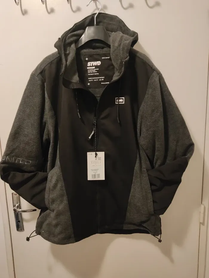 Pull and Bear Veste d'hiver homme taille S - photo numéro 2