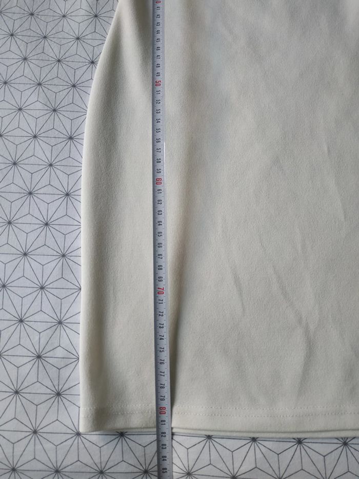 Robe courte sans manche décolleté en V - photo numéro 2