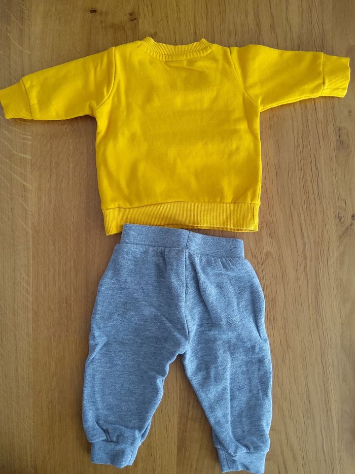 Ensemble jogging - photo numéro 2