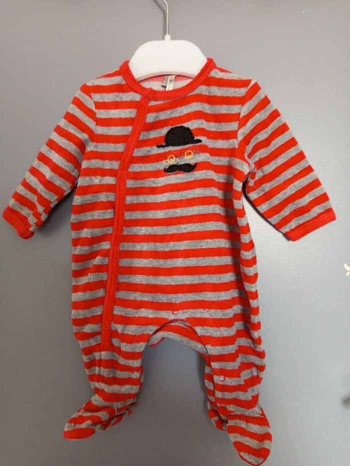 Lot pyjama velours 1 mois - photo numéro 4