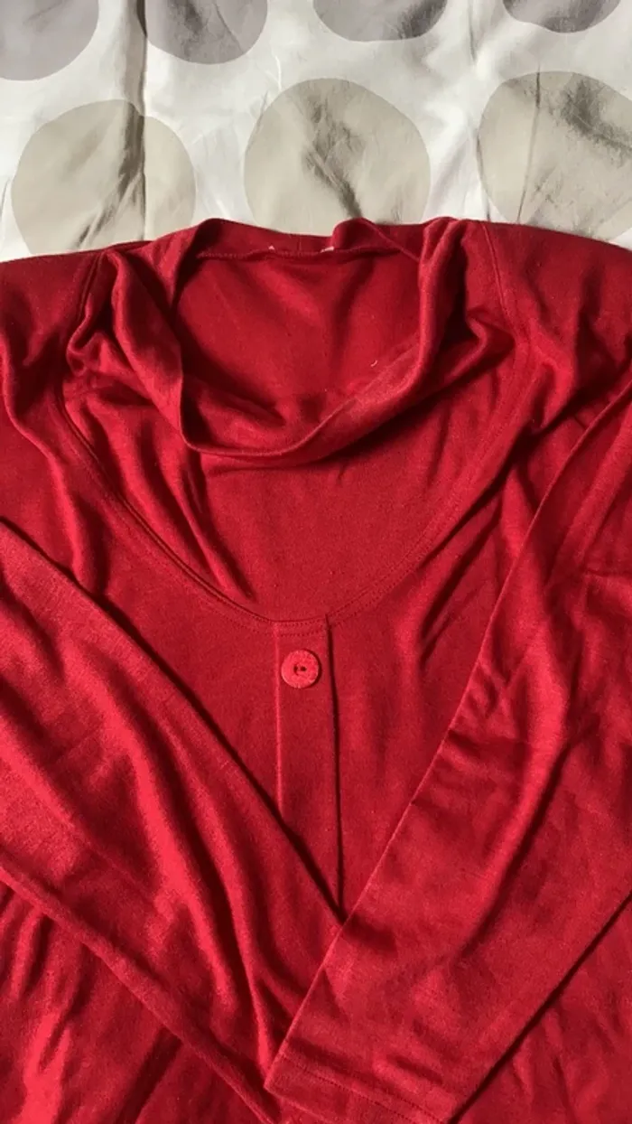 haut rouge - photo numéro 2
