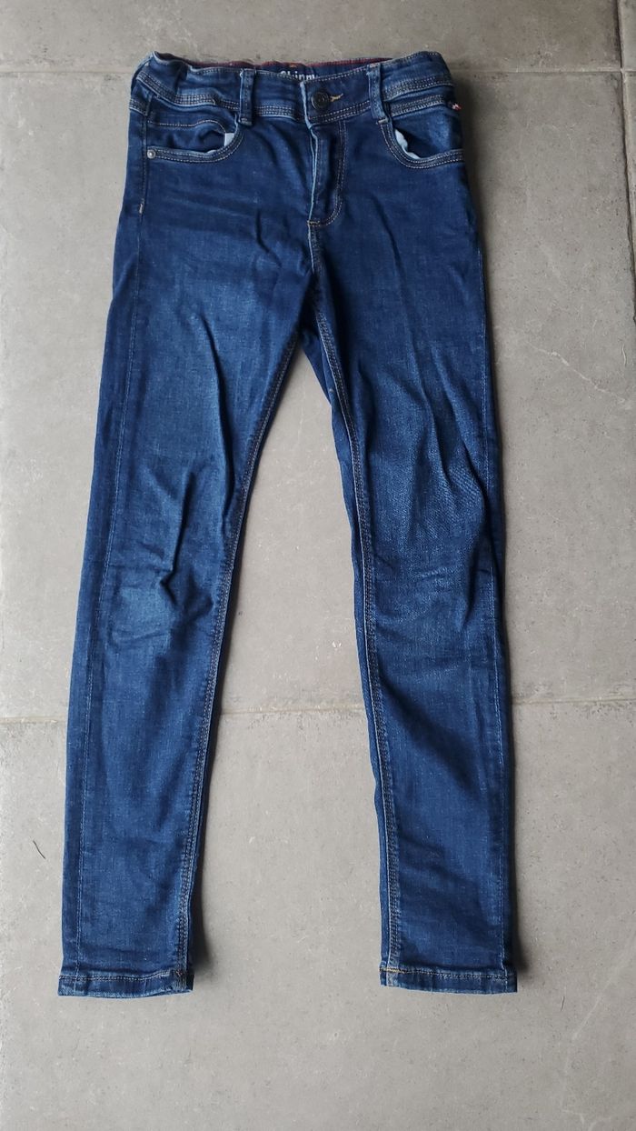 Jean 9 ans tape à l'œil