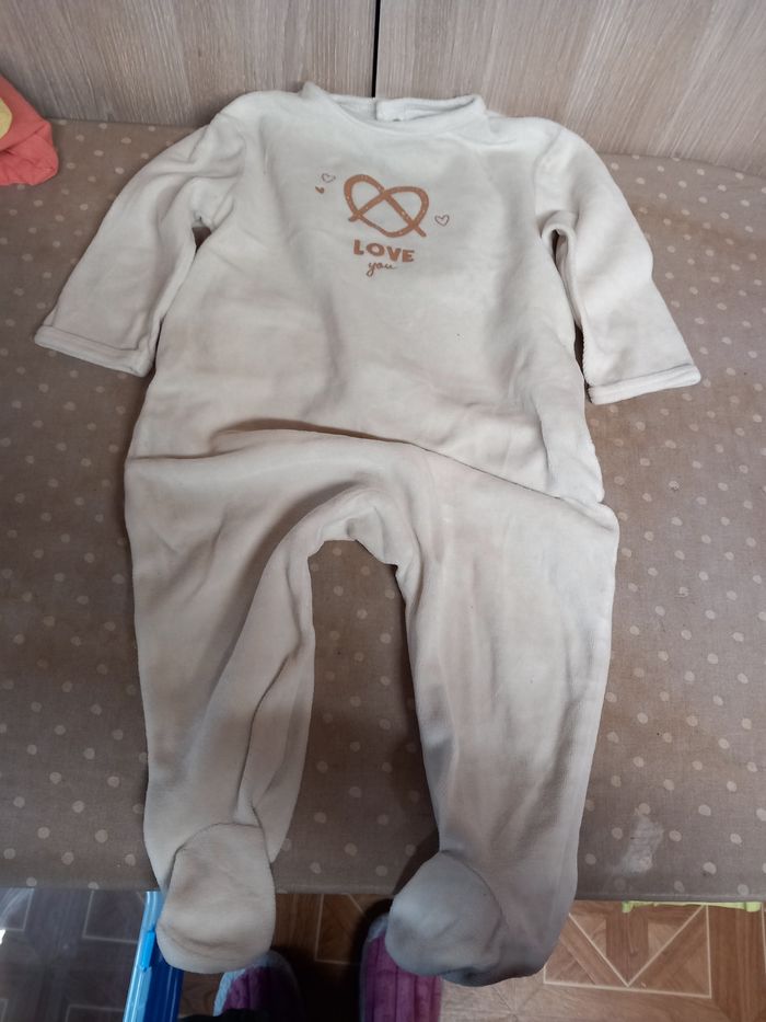Pyjamas - photo numéro 2