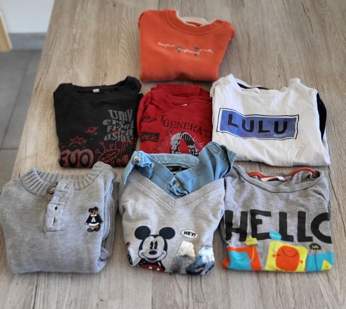 Lot vêtements garçon 4 ans - photo numéro 1