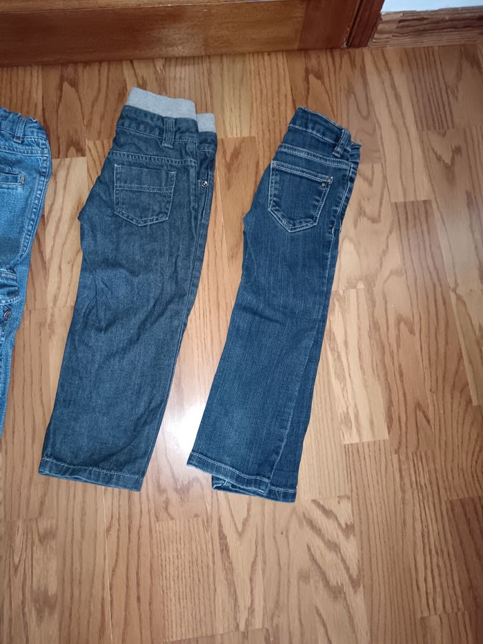 Lot jeans 3 ans Monoprix, Natalys, Grain de Blé

Lot 3 ans composé - photo numéro 3