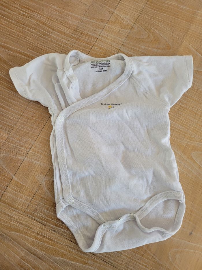 Lot 4 bodies manches courtes - photo numéro 5