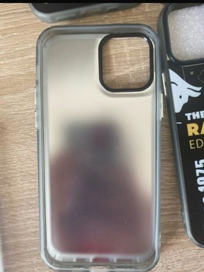 Coque iPhone 12 red bull - photo numéro 3
