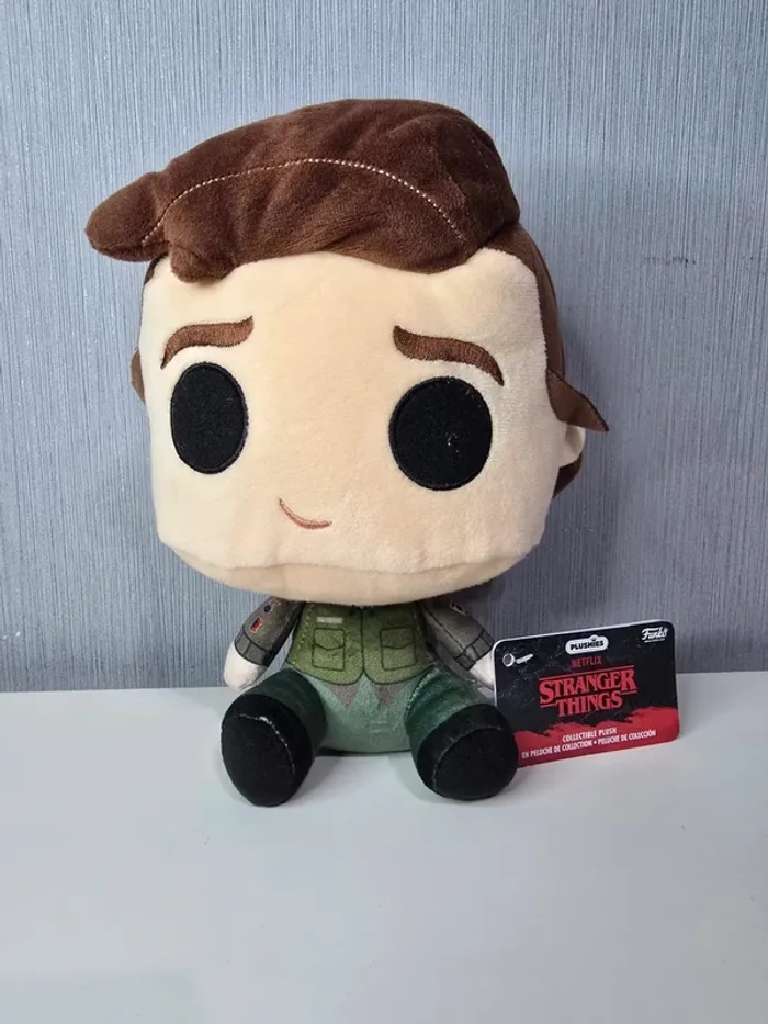 Peluche Stranger Things neuve - photo numéro 2