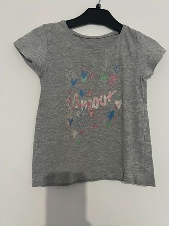 Tee shirt 4/5 ans