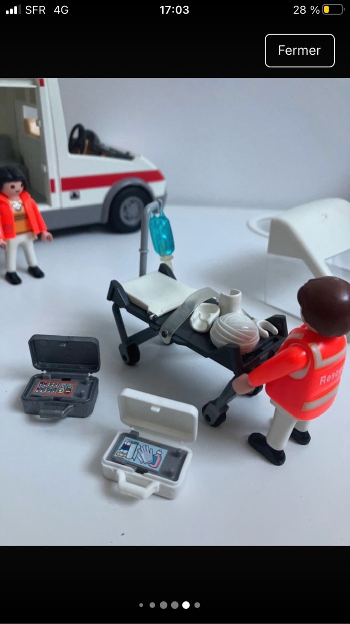 Ambulance Playmobil - photo numéro 8
