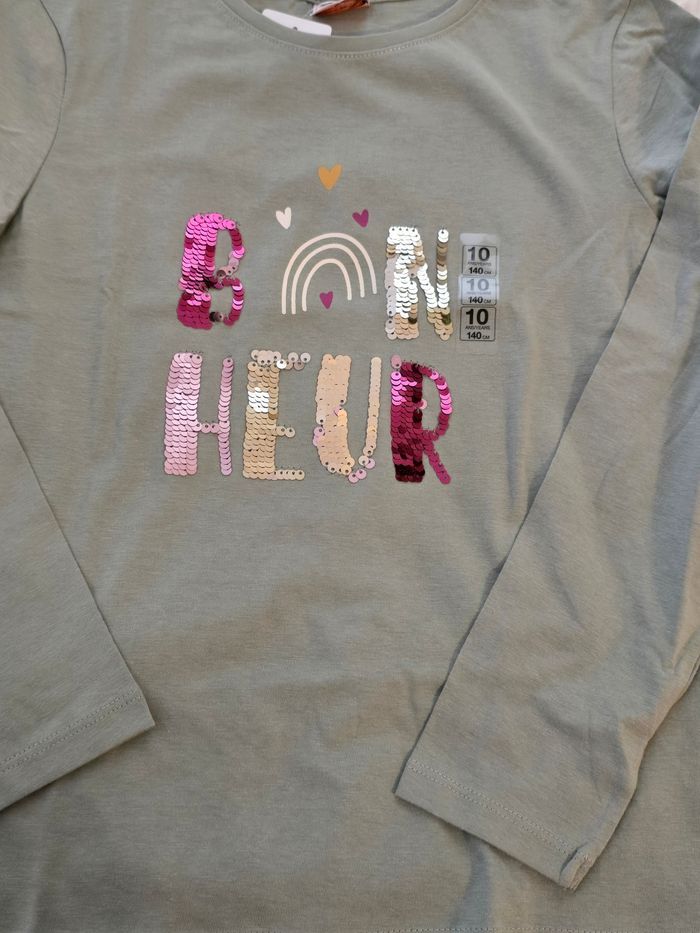 Neuf (non porté)🤩😍🩷🩷 teeshirt ML 10 ans fille 🌺🩷💥 - photo numéro 2