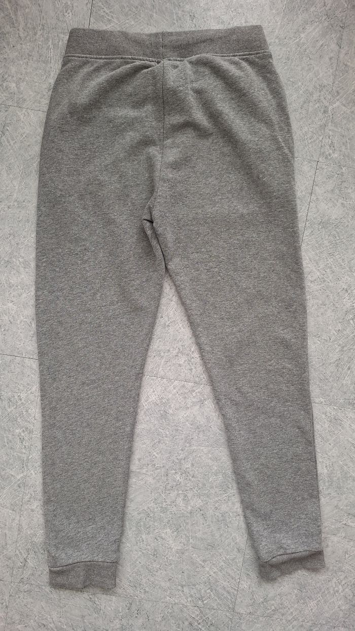 Jogging gris - photo numéro 2
