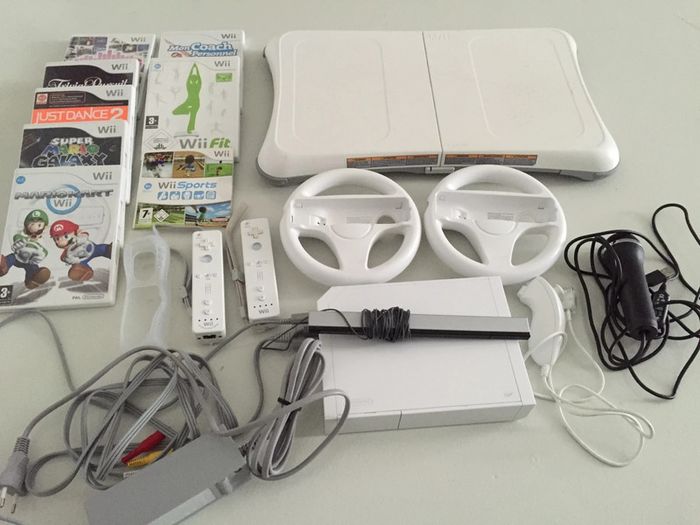 Console Nintendo WII avec jeux et accessoires