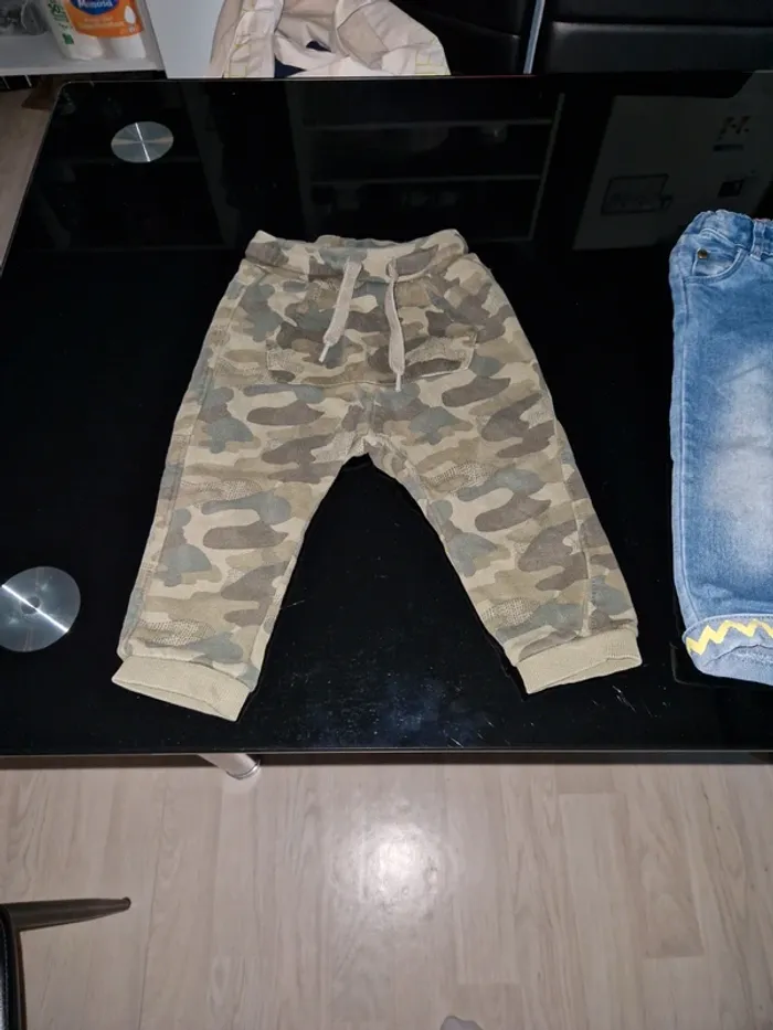 1Jeans + 1 Jogging 18 mois - photo numéro 5