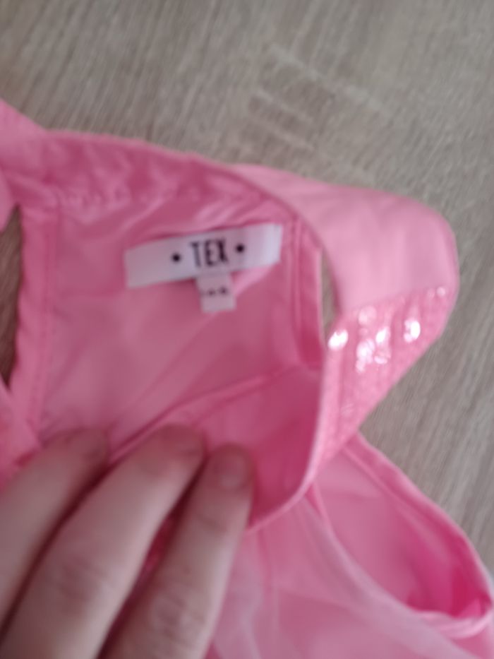 Robe rose fluo 4/5 ans - photo numéro 2