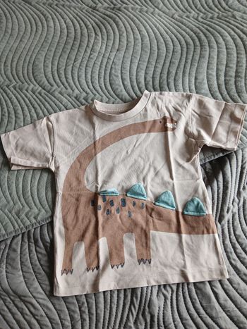 T-shirt garçon taille 2.3 ans