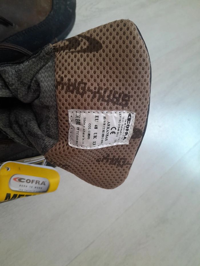 Chaussures de chantier Cofra Gorotex taille 48 - photo numéro 10