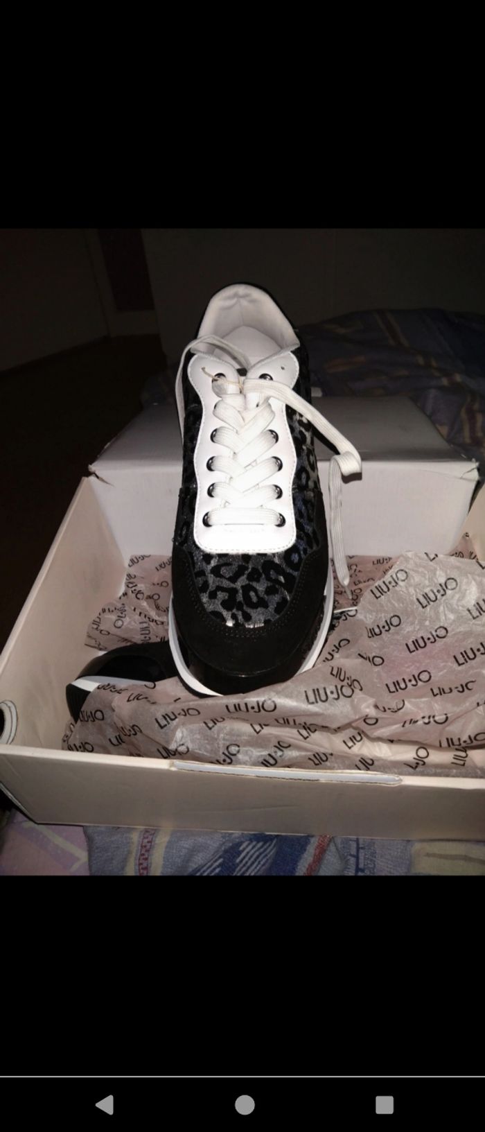 Sneakers neuves lui jo femme - photo numéro 2