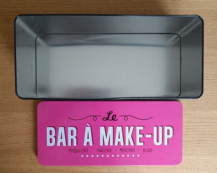 Boîte de rangement "La Boîte À" maquillage métal - photo numéro 6