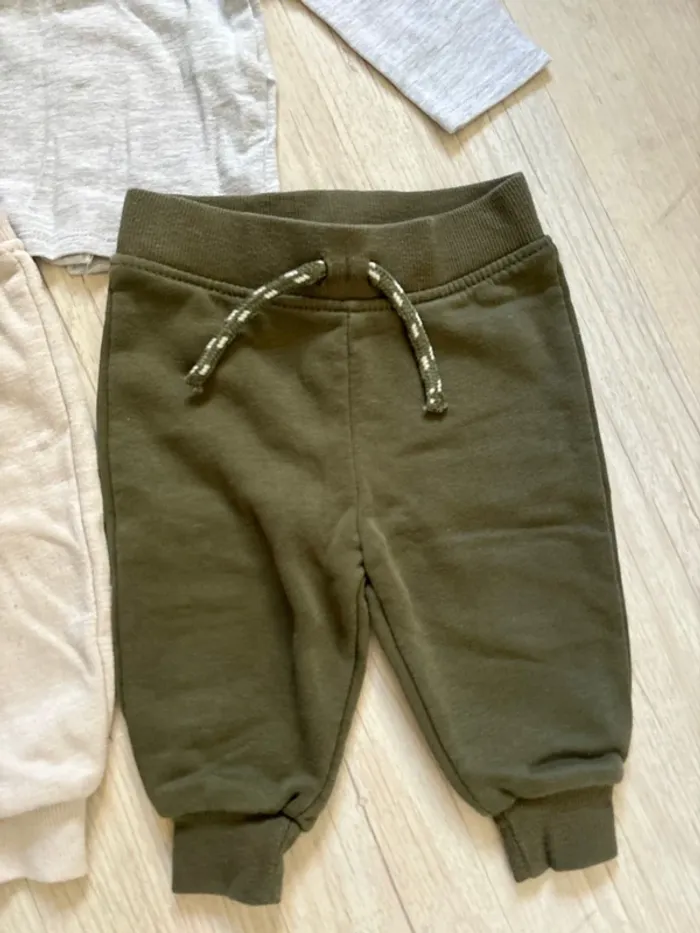 Lot vêtements bébé - photo numéro 3