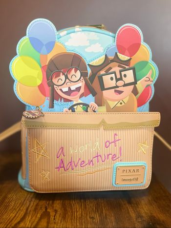 Sac à dos La haut Up Disney Loungefly neuf