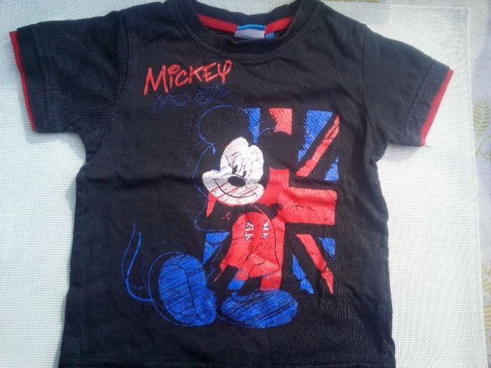 tee shirt MICKEY * prix 2e * kiki60230