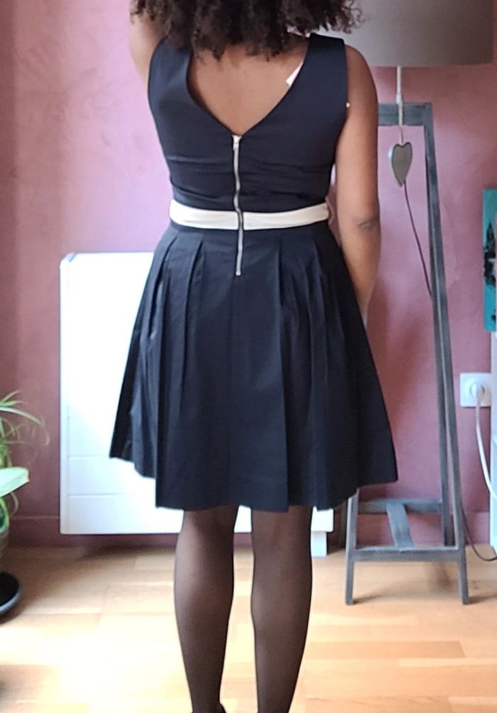 Robe Camaïeu marine et blanche neuve avec étiquette - photo numéro 3