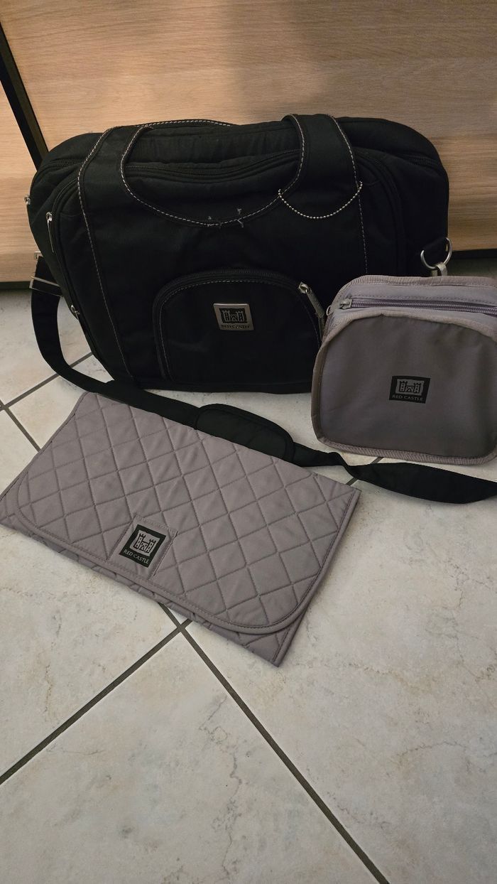 🥰🤩 superbe ensemble sac a langer,tapis de change Et sac isotherme 🤩🥰