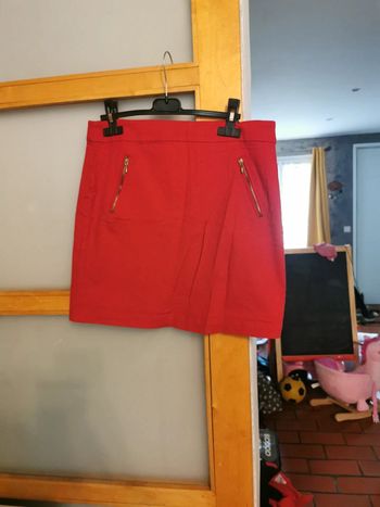 Jupe droite rouge