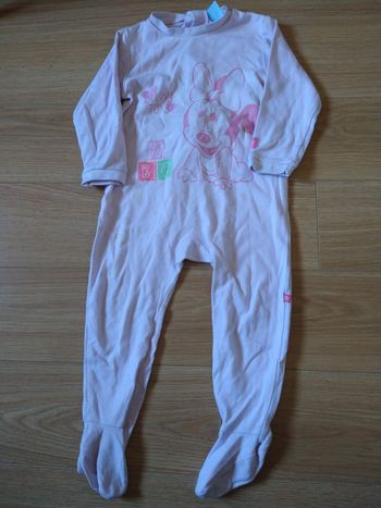 Pyjama Minnie grenouillère demi-saison taille 23 mois en très bon état