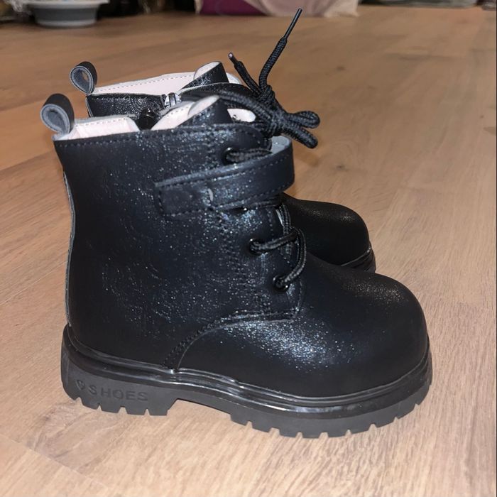 Bottines enfant fourrure et motif cœur - photo numéro 4