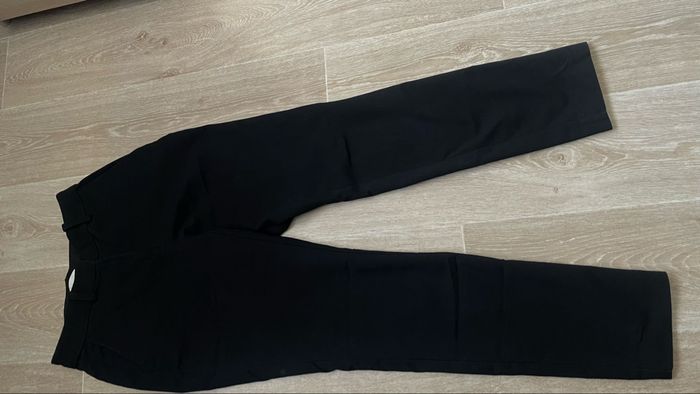 Pantalon « tailleur » taille 34 - photo numéro 3